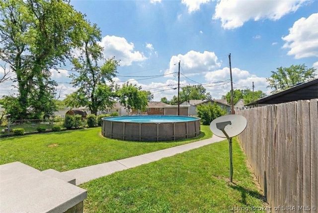 2016 Bono Road, New Albany, IN 47150