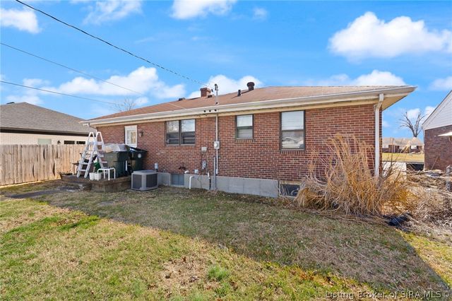 2016 Bono Road, New Albany, IN 47150