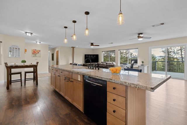 6139 Green Ridge Dr, Foresthill, CA 95631