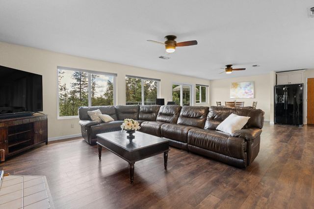 6139 Green Ridge Dr, Foresthill, CA 95631