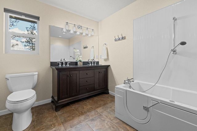 6139 Green Ridge Dr, Foresthill, CA 95631