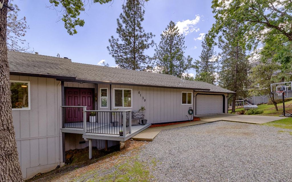 6139 Green Ridge Dr, Foresthill, CA 95631