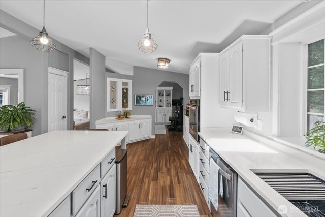 18612 72nd Avenue NE, Kenmore, WA 98028