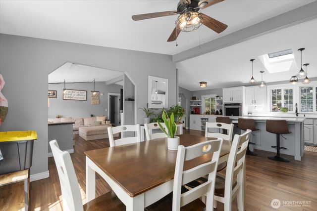 18612 72nd Avenue NE, Kenmore, WA 98028