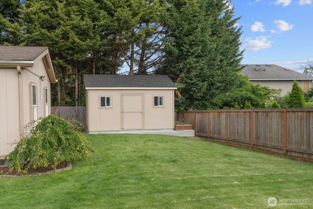 18612 72nd Avenue NE, Kenmore, WA 98028