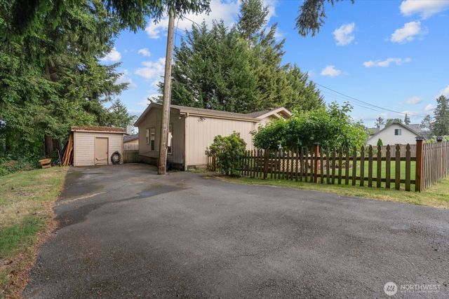 18612 72nd Avenue NE, Kenmore, WA 98028
