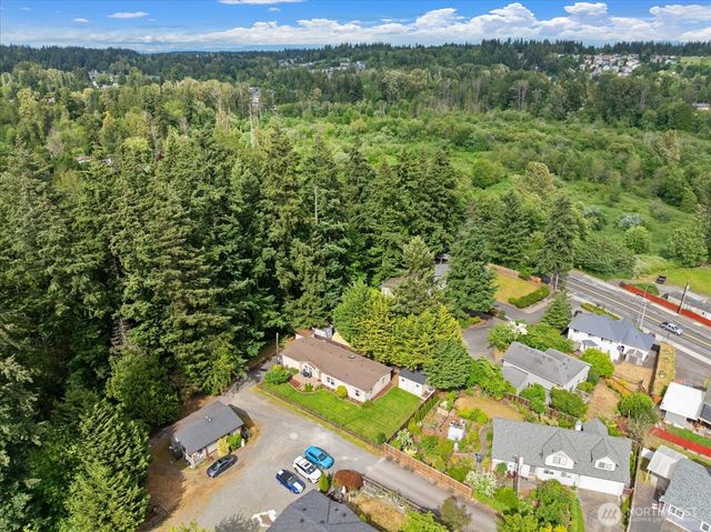 18612 72nd Avenue NE, Kenmore, WA 98028