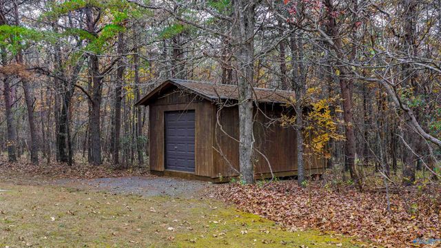 22218 County Road 89, Mentone, AL 35984