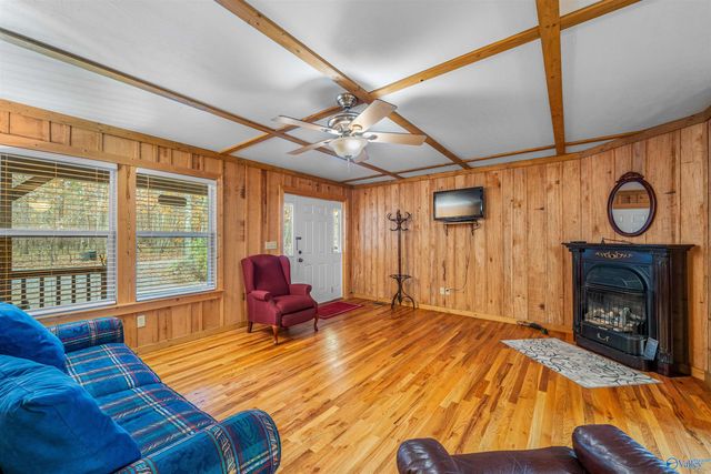 22218 County Road 89, Mentone, AL 35984