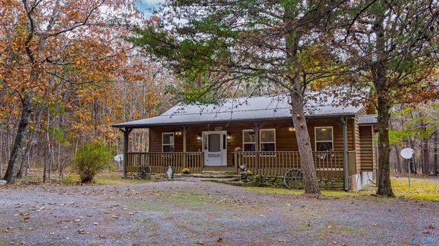 22218 County Road 89, Mentone, AL 35984