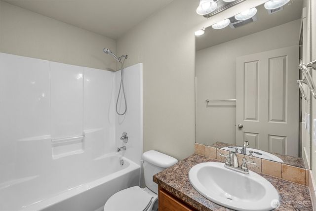 3302 NE 43rd Place, Vancouver, WA 98661