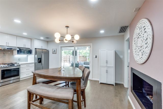 9805 Estate Lane, Dallas, TX 75238