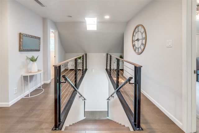 9805 Estate Lane, Dallas, TX 75238