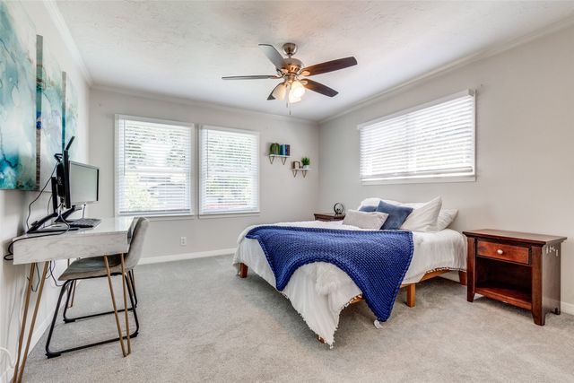 9805 Estate Lane, Dallas, TX 75238