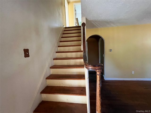 249 Revilo Avenue, Shirley, NY 11967