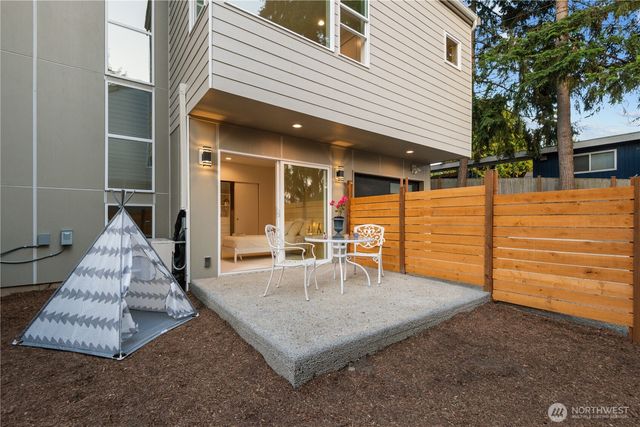 12749 37th Avenue NE, Seattle, WA 98125