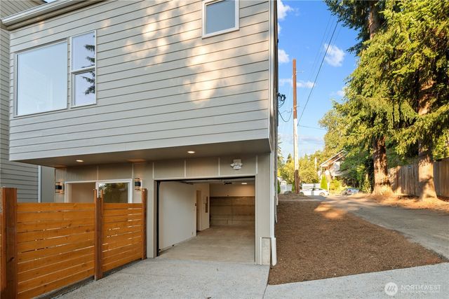 12749 37th Avenue NE, Seattle, WA 98125