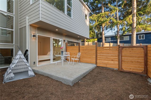 12749 37th Avenue NE, Seattle, WA 98125