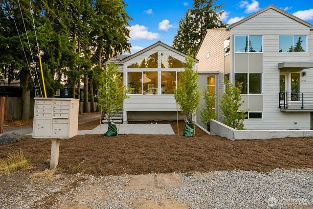 12749 37th Avenue NE, Seattle, WA 98125