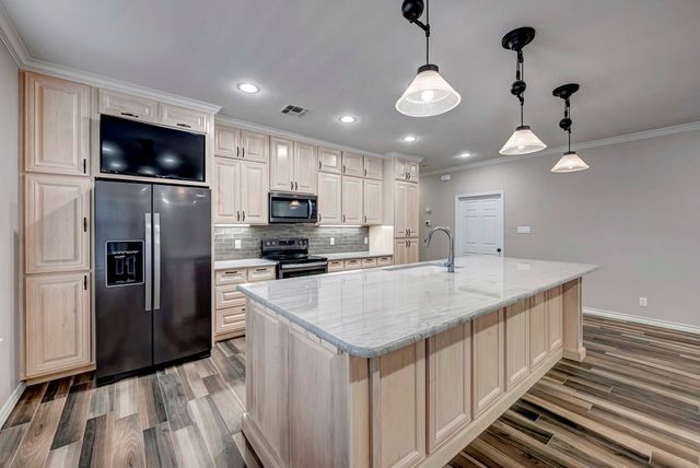 3210 Verona Dr, Odessa, TX 79765