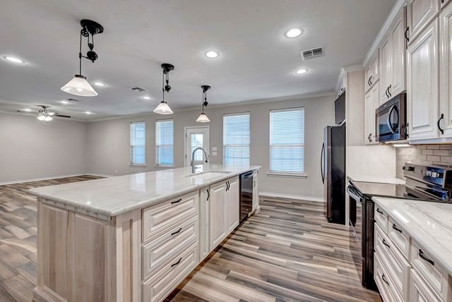 3210 Verona Dr, Odessa, TX 79765