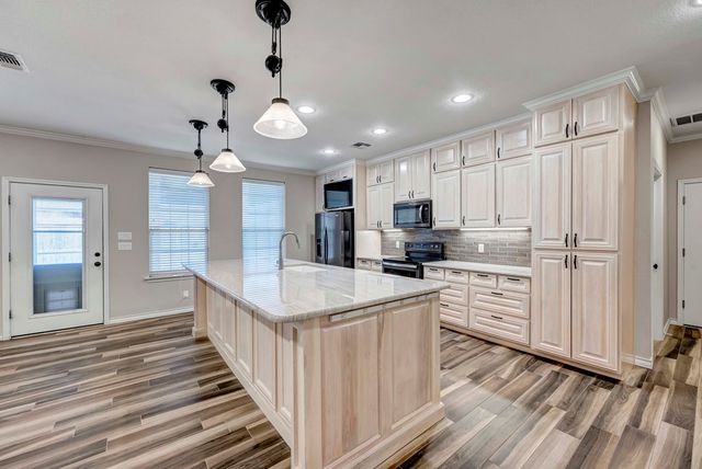 3210 Verona Dr, Odessa, TX 79765