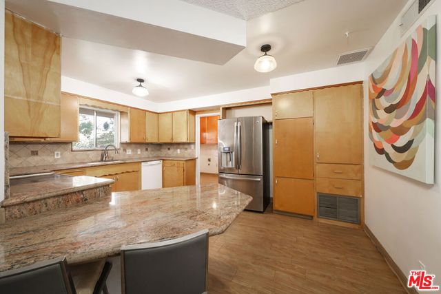 10 Grey Way, Taft, CA 93268