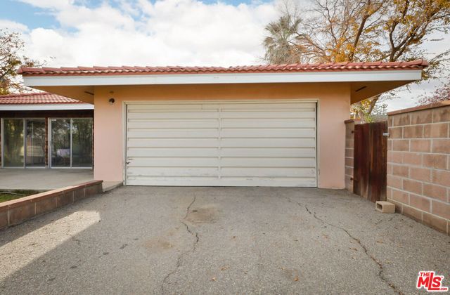 10 Grey Way, Taft, CA 93268