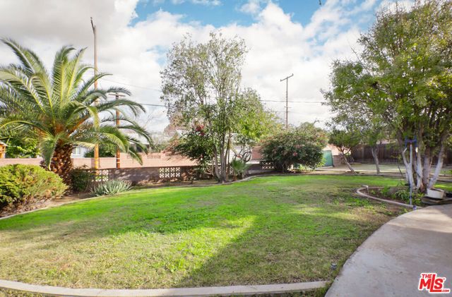 10 Grey Way, Taft, CA 93268