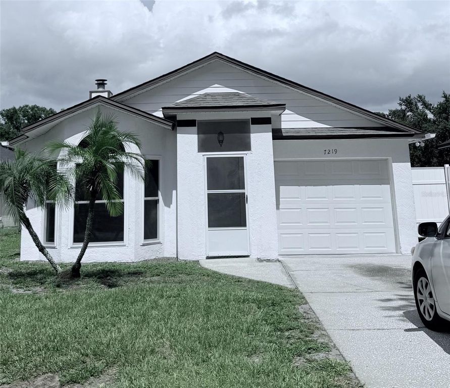 7219 EDGEWATER SHORES COURT, Orlando, FL 32810