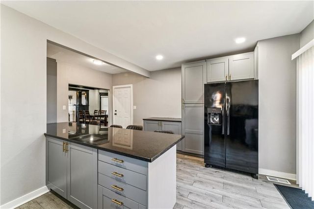 2824 Tracy Avenue, Kansas City, MO 64109