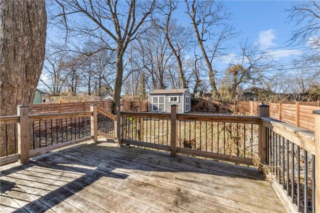 2824 Tracy Avenue, Kansas City, MO 64109