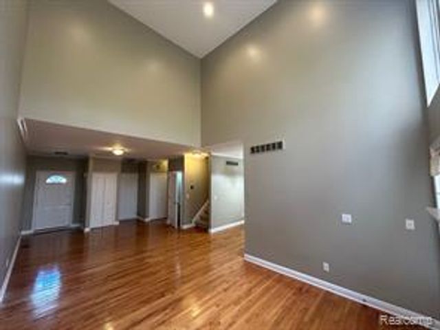 41484 Glade Road, Canton, MI 48187