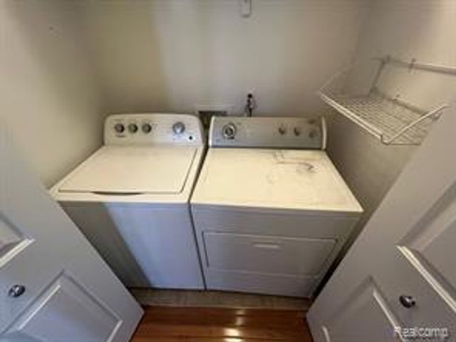 41484 Glade Road, Canton, MI 48187