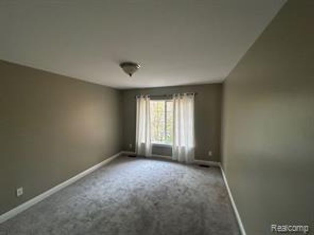 41484 Glade Road, Canton, MI 48187