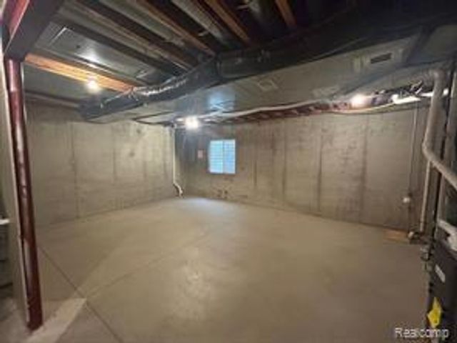 41484 Glade Road, Canton, MI 48187