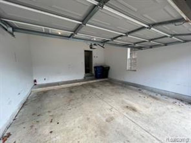 41484 Glade Road, Canton, MI 48187