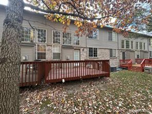 41484 Glade Road, Canton, MI 48187