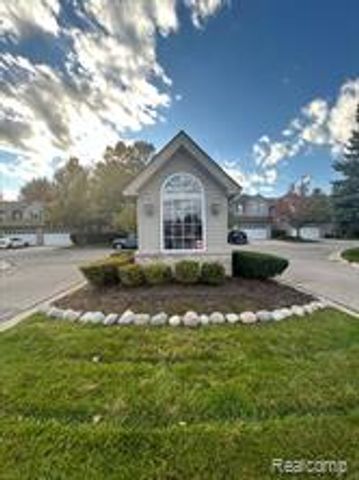 41484 Glade Road, Canton, MI 48187