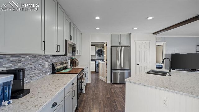 810 Awesome View, Yoder, CO 80864
