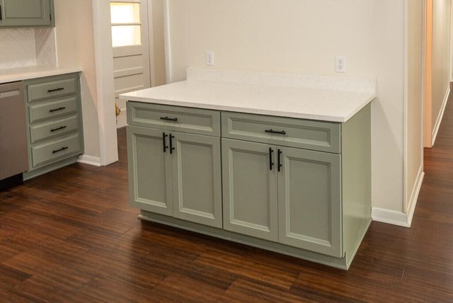 4044 S Broadway Avenue, Springfield, MO 65807