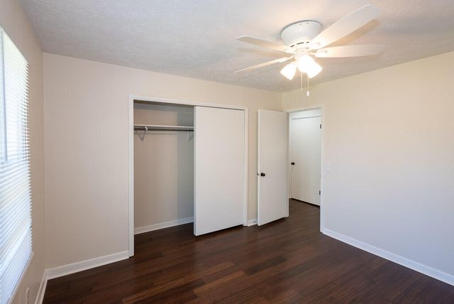 4044 S Broadway Avenue, Springfield, MO 65807