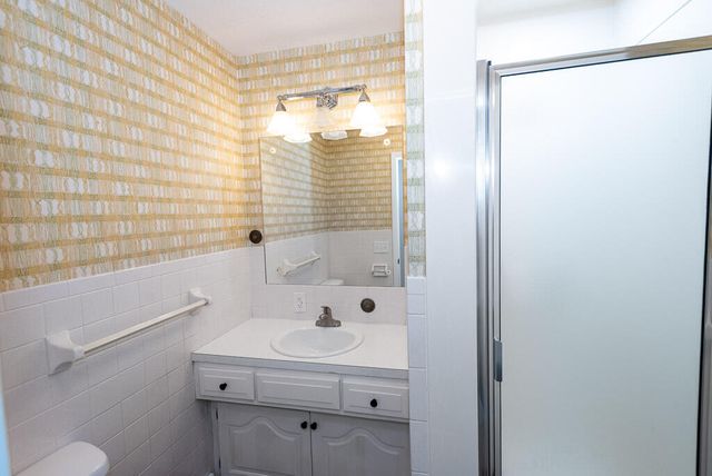 4044 S Broadway Avenue, Springfield, MO 65807