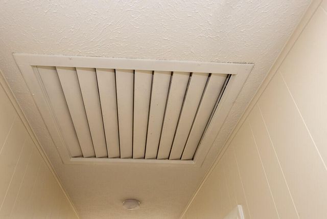 4044 S Broadway Avenue, Springfield, MO 65807