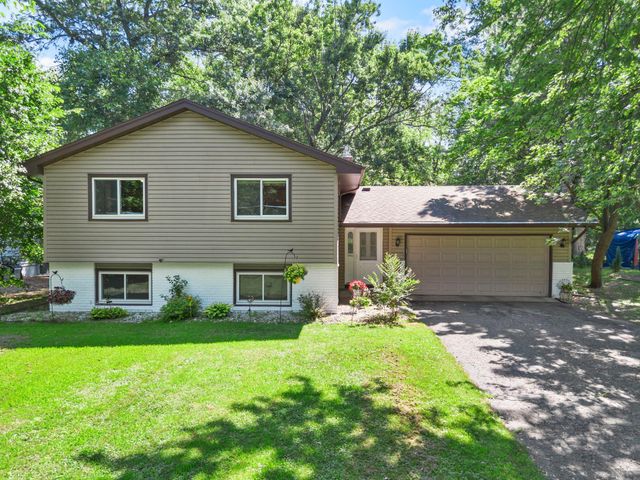 7989 Eastwood Road, Mounds View, MN 55112