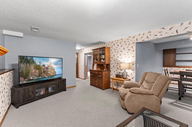 7989 Eastwood Road, Mounds View, MN 55112