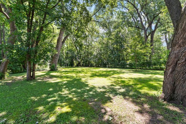 7989 Eastwood Road, Mounds View, MN 55112