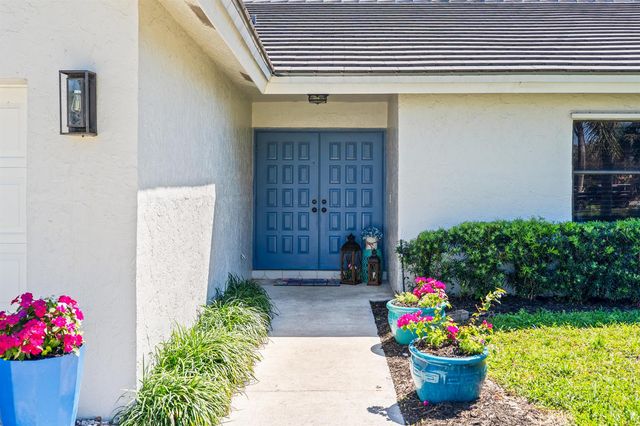 454 Prairie Rose Lane, Boca Raton, FL 33487