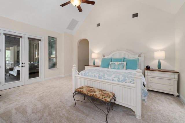 9400 STRATUS DR, Dripping Springs, TX 78620