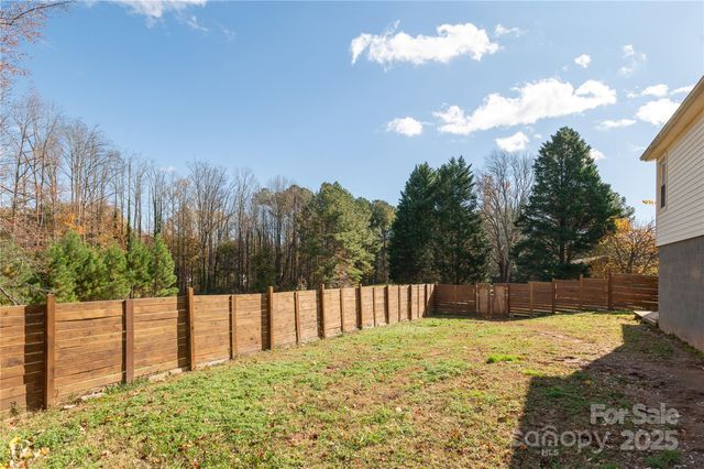 21 Walker Street Extension, Columbus, NC 28722